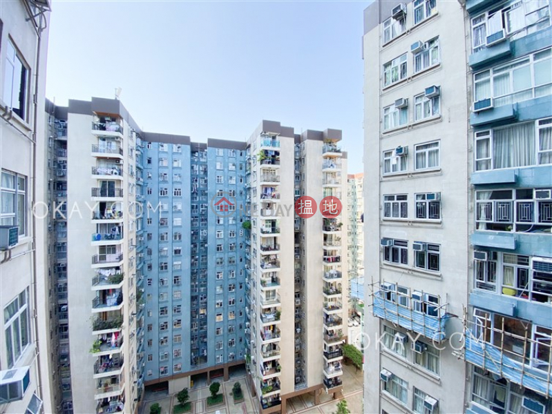 Unique 2 bedroom on high floor with balcony | For Sale | Mei Foo Sun Chuen Phase 8 美孚新邨 第八期 Sales Listings