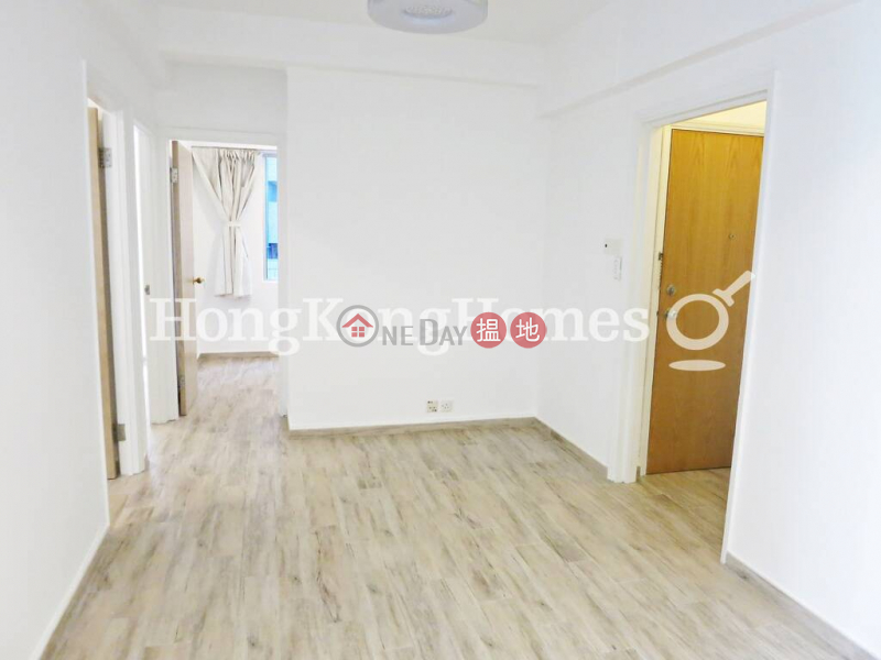 3 Bedroom Family Unit for Rent at No.49-49A Bonham Road | No.49-49A Bonham Road 般咸道49-49A號 Rental Listings