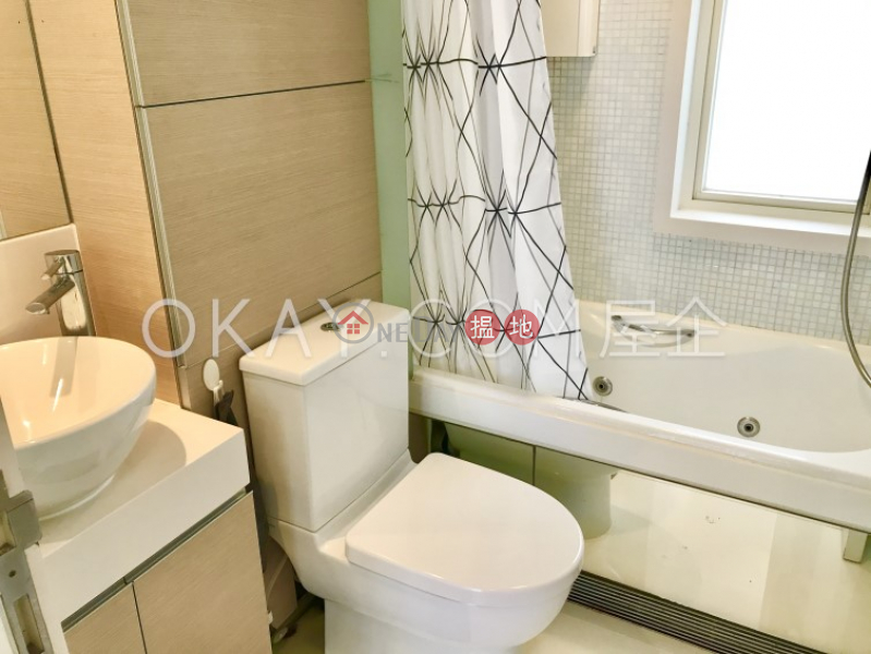 Elegant 3 bedroom with balcony | Rental, Centrestage 聚賢居 Rental Listings | Central District (OKAY-R528)