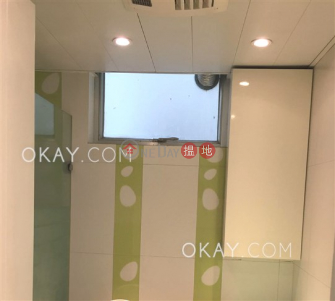 HK$ 26,500/ month, (T-32) Ko On Mansion On Shing Terrace Taikoo Shing | Eastern District Practical 2 bedroom in Quarry Bay | Rental