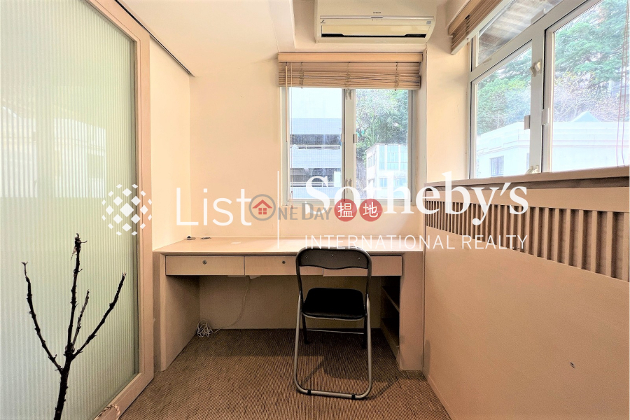 HK$ 18,500/ month, Po Hing Mansion, Central District | Property for Rent at Po Hing Mansion with 2 Bedrooms