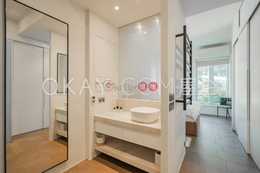 Popular 1 bedroom with parking | Rental, Pak Fai Mansion 百輝大廈 Rental Listings | Central District (OKAY-R22934)