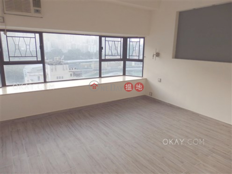 Efficient 3 bedroom with parking | For Sale | Ventris Place 雲地利台 Sales Listings