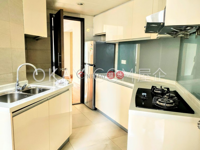 Tasteful 3 bedroom with balcony | Rental, Tower 3 Grand Promenade 嘉亨灣 3座 Rental Listings | Eastern District (OKAY-R6910)