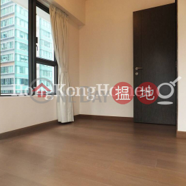 3 Bedroom Family Unit for Rent at Centre Point | Centre Point 尚賢居 _0
