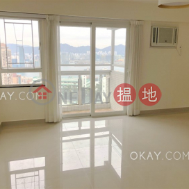 Unique 3 bedroom with balcony & parking | Rental