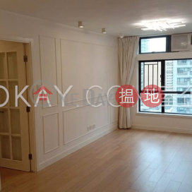 Gorgeous 3 bedroom with parking | Rental