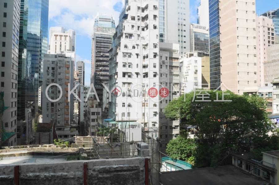Property Search Hong Kong | OneDay | Residential | Rental Listings Generous high floor in Central | Rental