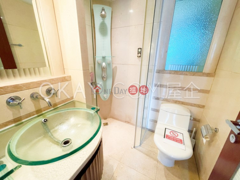 HK$ 40,000/ month | The Harbourside Tower 3 Yau Tsim Mong | Nicely kept 2 bedroom in Kowloon Station | Rental