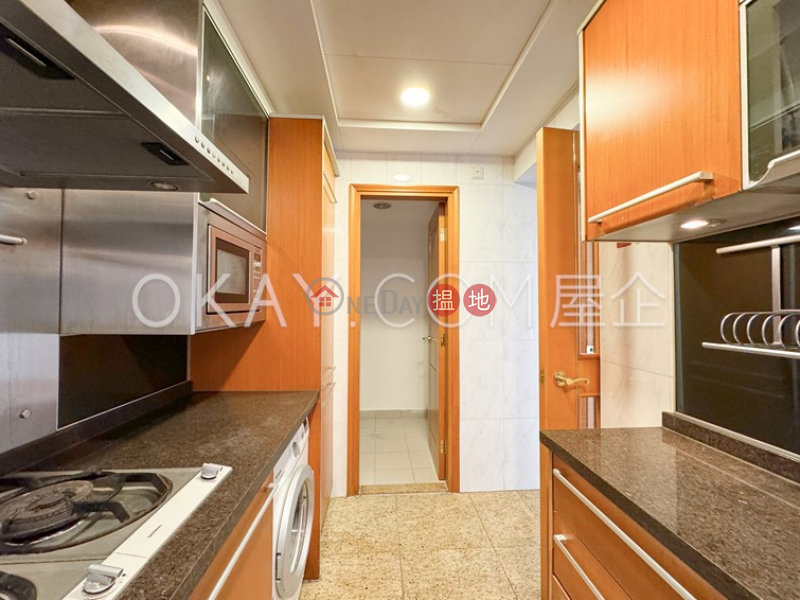 Property Search Hong Kong | OneDay | Residential | Rental Listings | Nicely kept 3 bedroom in Kowloon Station | Rental