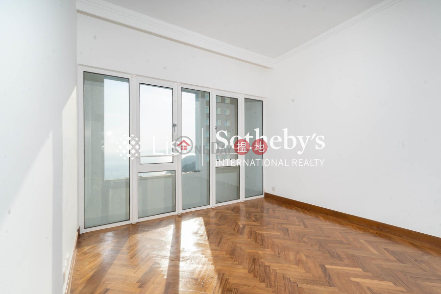 HK$ 77,000/ month Block 4 (Nicholson) The Repulse Bay, Southern District Property for Rent at Block 4 (Nicholson) The Repulse Bay with 3 Bedrooms