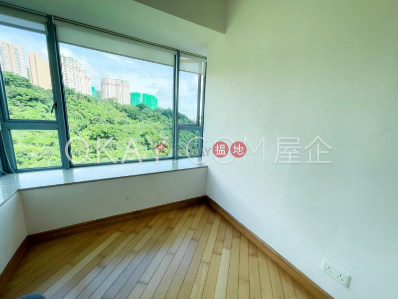 HK$ 18.38M Phase 1 Residence Bel-Air | Southern District | Lovely 2 bedroom on high floor with balcony | For Sale