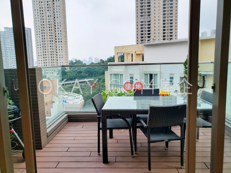 Luxurious 3 bed on high floor with rooftop & terrace For Sale Regent Hill 壹鑾 Sales Listings