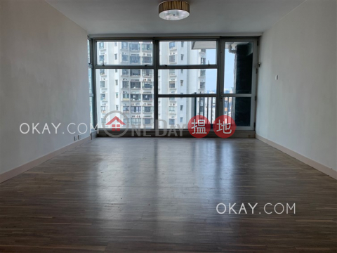 Charming 4 bedroom on high floor with balcony & parking | For Sale | Grand Deco Tower 帝后臺 _0