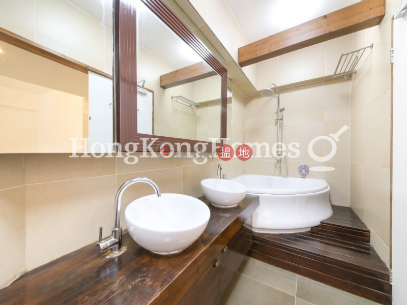 Property Search Hong Kong | OneDay | Residential Rental Listings, 3 Bedroom Family Unit for Rent at Lim Kai Bit Yip