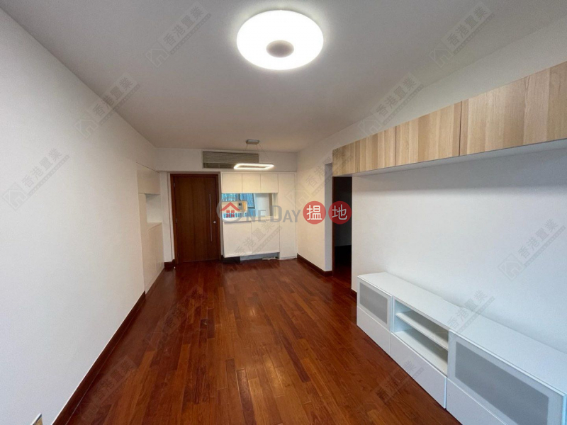 Two bedrooms, one suite, and one study in The Harbourside | 1 Austin Road West | Yau Tsim Mong Hong Kong Sales HK$ 23M