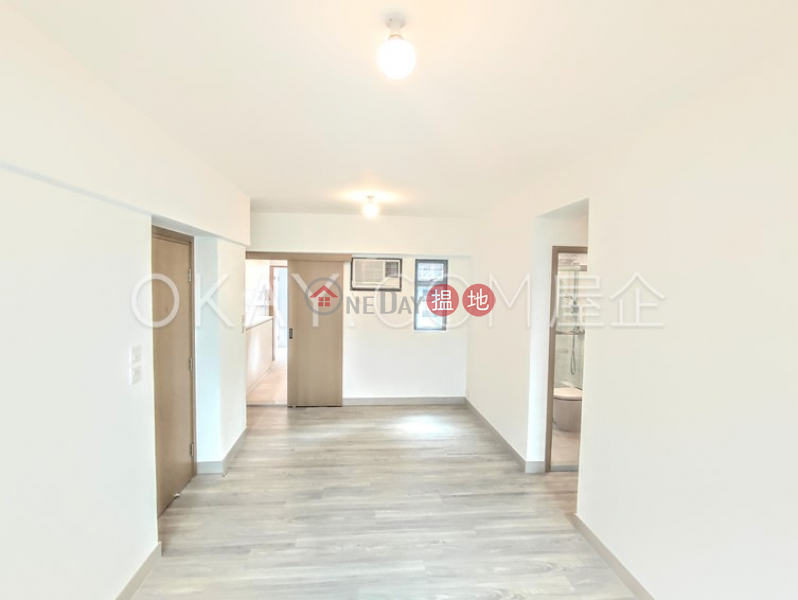 HK$ 37,000/ month, Dragon Court Western District, Gorgeous 2 bedroom in Mid-levels West | Rental