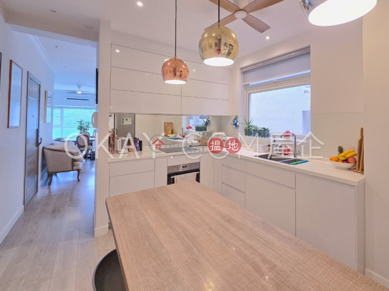 HK$ 11.5M Discovery Bay, Phase 4 Peninsula Vl Crestmont, 38 Caperidge Drive, Lantau Island, Nicely kept 3 bedroom on high floor | For Sale