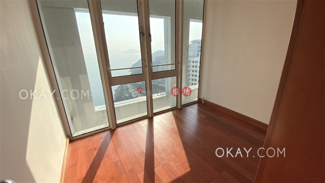 HK$ 78,000/ month | Block 2 (Taggart) The Repulse Bay | Southern District Gorgeous 3 bedroom on high floor with balcony & parking | Rental