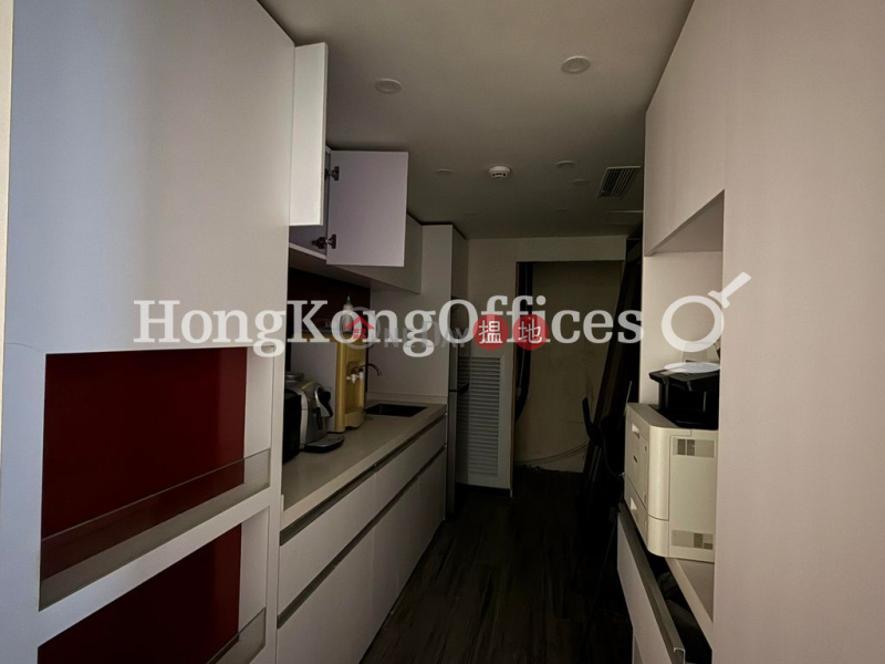 香港搵樓|租樓|二手盤|買樓| 搵地 | 寫字樓/工商樓盤出租樓盤新文華中心A座寫字樓租單位出租