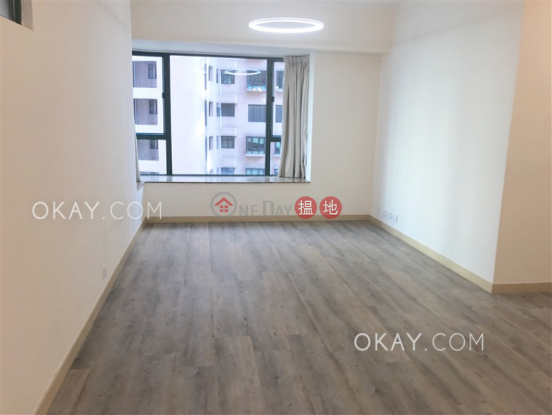 HK$ 30,500/ month, Hillsborough Court, Central District Stylish 2 bedroom in Mid-levels Central | Rental