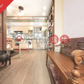 Spacious Living room in Wah Ying Building | Ying Wah Court 英華閣 _0