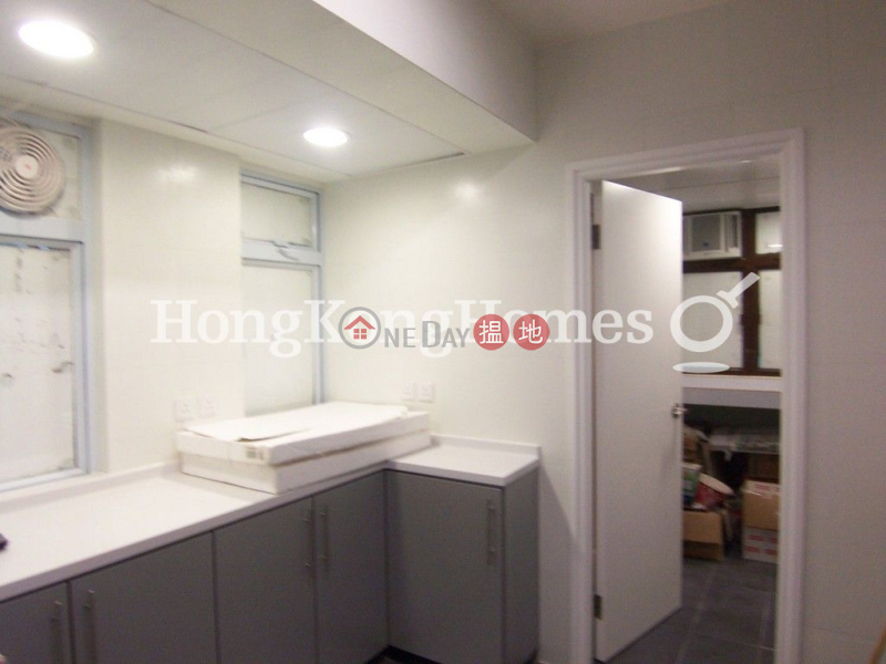 3 Bedroom Family Unit at Right Mansion | For Sale | Right Mansion 利德大廈 Sales Listings
