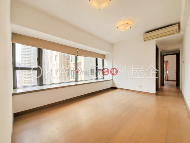 Nicely kept 2 bedroom with balcony | For Sale | Centre Point 尚賢居 Sales Listings