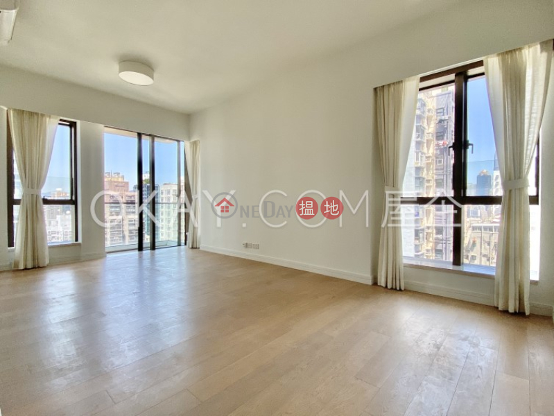 Charming 3 bedroom with balcony | For Sale | Kensington Hill 高街98號 Sales Listings