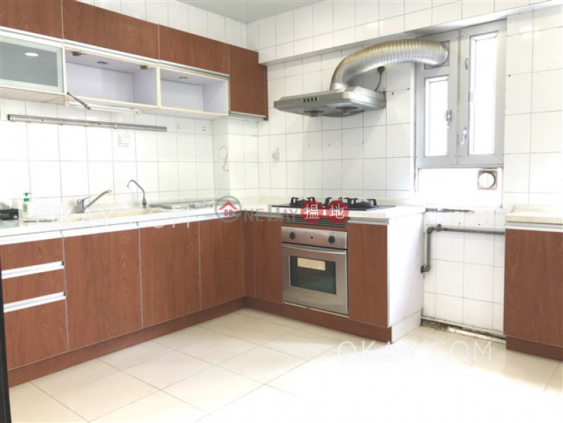 HK$ 35,000/ month Dawn Garden Kowloon City Gorgeous 3 bedroom on high floor with balcony & parking | Rental