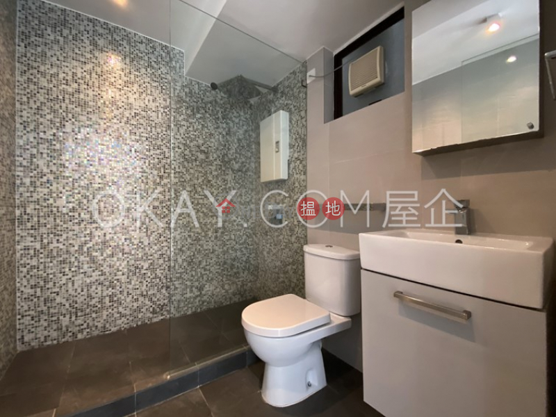 Stylish 3 bedroom with balcony & parking | For Sale, 2A Mount Davis Road | Western District, Hong Kong | Sales | HK$ 18.5M