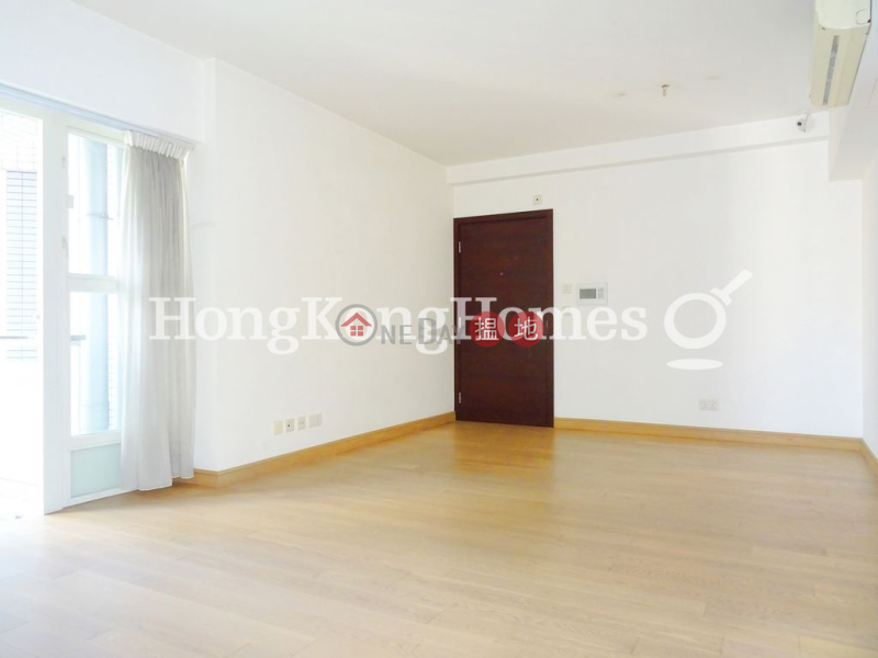 3 Bedroom Family Unit for Rent at Centrestage | 108 Hollywood Road | Central District, Hong Kong | Rental | HK$ 45,000/ month