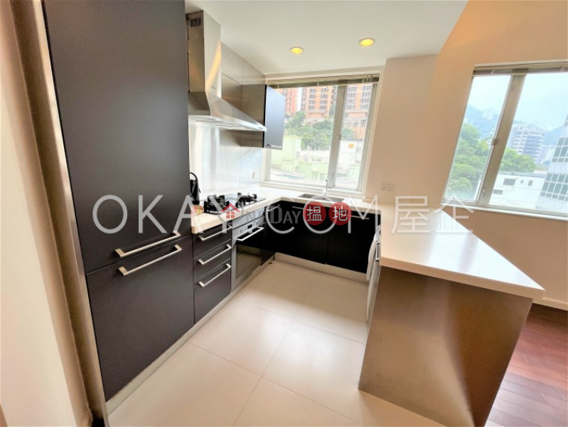 Cozy 2 bedroom in Causeway Bay | Rental, Empire Court 蟾宮大廈 Rental Listings | Wan Chai District (OKAY-R62119)