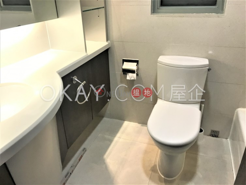 Nicely kept 2 bedroom on high floor | Rental 117 Caine Road | Central District, Hong Kong | Rental, HK$ 34,000/ month