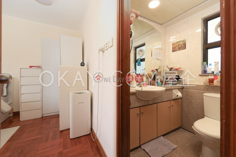 HK$ 37,000/ month | Honor Villa | Central District, Elegant 3 bedroom on high floor with harbour views | Rental