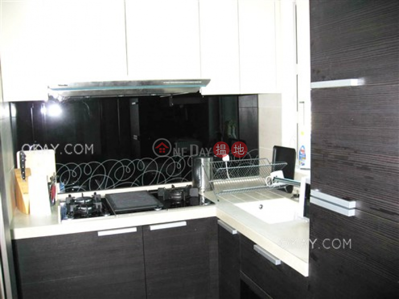 HK$ 27,000/ month Centre Place, Western District Practical 2 bedroom with balcony | Rental