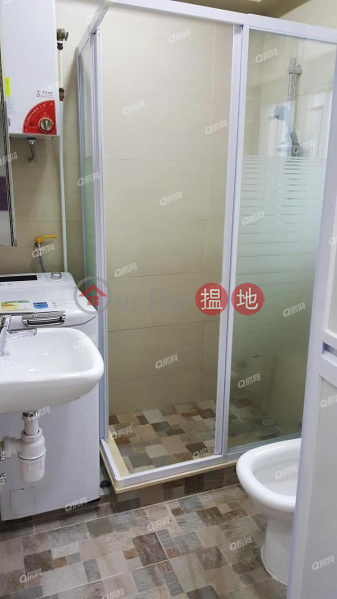 HK$ 16,800/ month Wai On Building Yau Tsim Mong, Wai On Building | 3 bedroom Mid Floor Flat for Rent