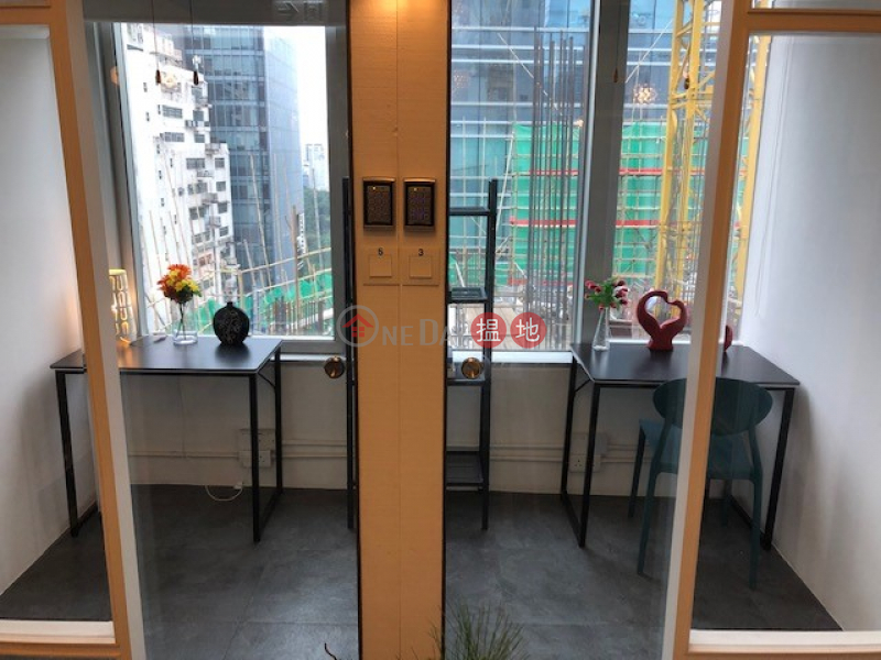 Unit 2203 Solo studio in Wong Chuk Hang, Yan‘s Tower(with window) | 25 - 27 Wong Chuk Hang Road | Southern District | Hong Kong Rental HK$ 2,100/ month