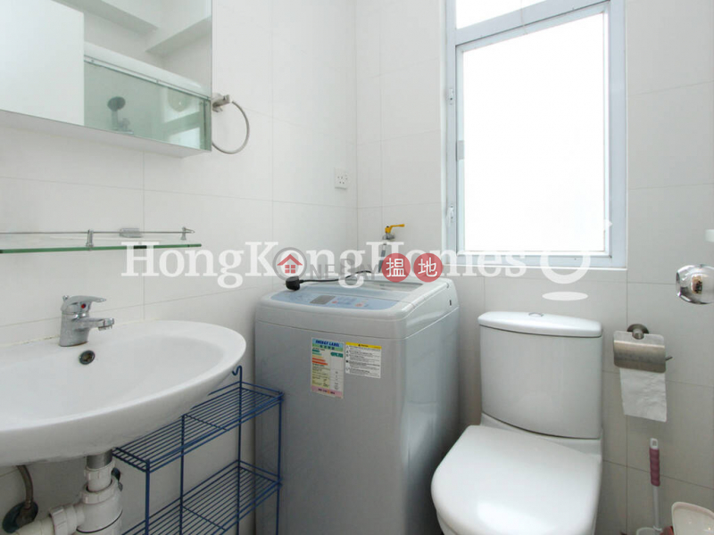 3 Bedroom Family Unit for Rent at Lai Sing Building | Lai Sing Building 麗成大廈 Rental Listings