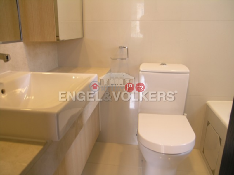 HK$ 32,000/ month | The Icon Western District 2 Bedroom Flat for Rent in Mid Levels West