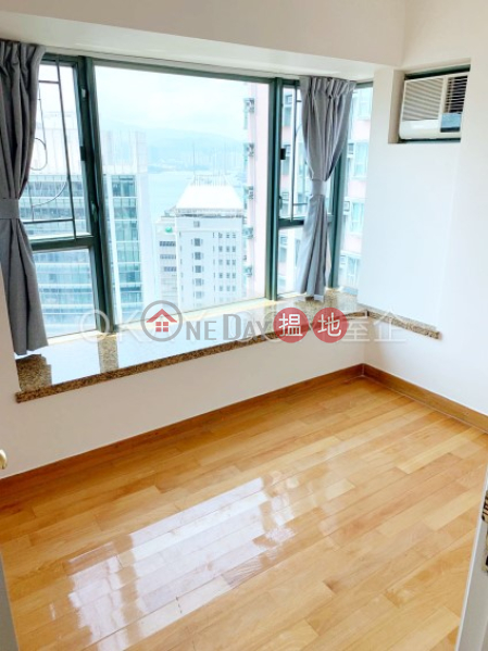 Lovely 2 bedroom with rooftop | Rental, Queen\'s Terrace 帝后華庭 Rental Listings | Western District (OKAY-R135777)