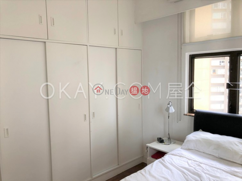 Nicely kept 2 bed on high floor with sea views | For Sale | King\'s Court 瓊林閣 Sales Listings