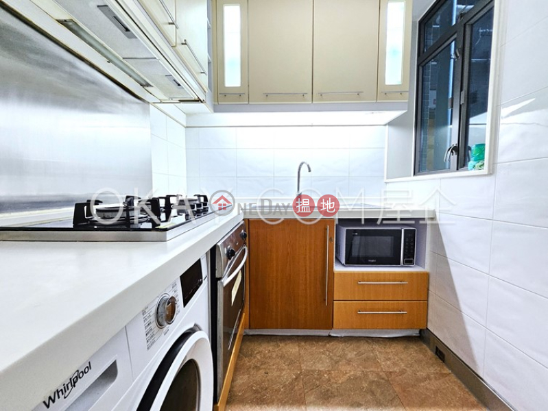 Nicely kept 3 bedroom in Mid-levels West | Rental | Palatial Crest 輝煌豪園 Rental Listings