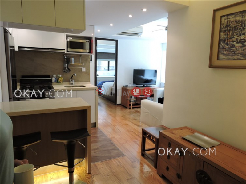 Cozy 1 bedroom in Sheung Wan | For Sale, Rich View Terrace 豪景臺 Sales Listings | Central District (OKAY-S111106)