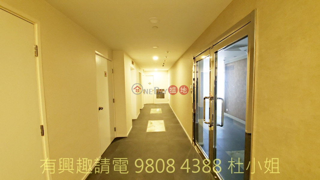 whole floor, SEA VIEW top level with roof, with balcony | Hon Kwok Jordan Centre 漢國佐敦中心 Rental Listings