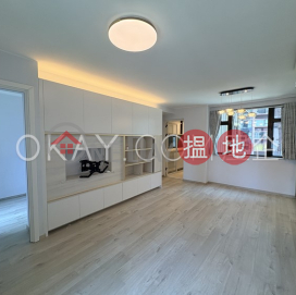 Stylish 3 bedroom in Mid-levels West | Rental | Green Field Court 雅景大廈 _0