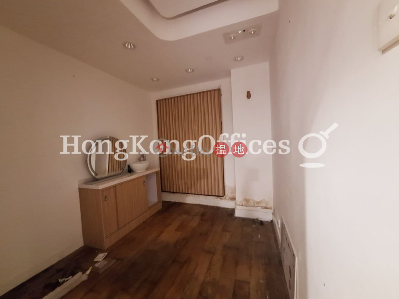 Office Unit for Rent at Wong Chung Ming Commercial House 16 Wyndham Street | Central District Hong Kong Rental HK$ 31,999/ month