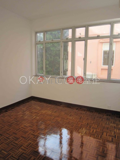 Popular 3 bedroom with balcony & parking | Rental | 6 - 12 Crown Terrace 冠冕臺 6-12 號 _0