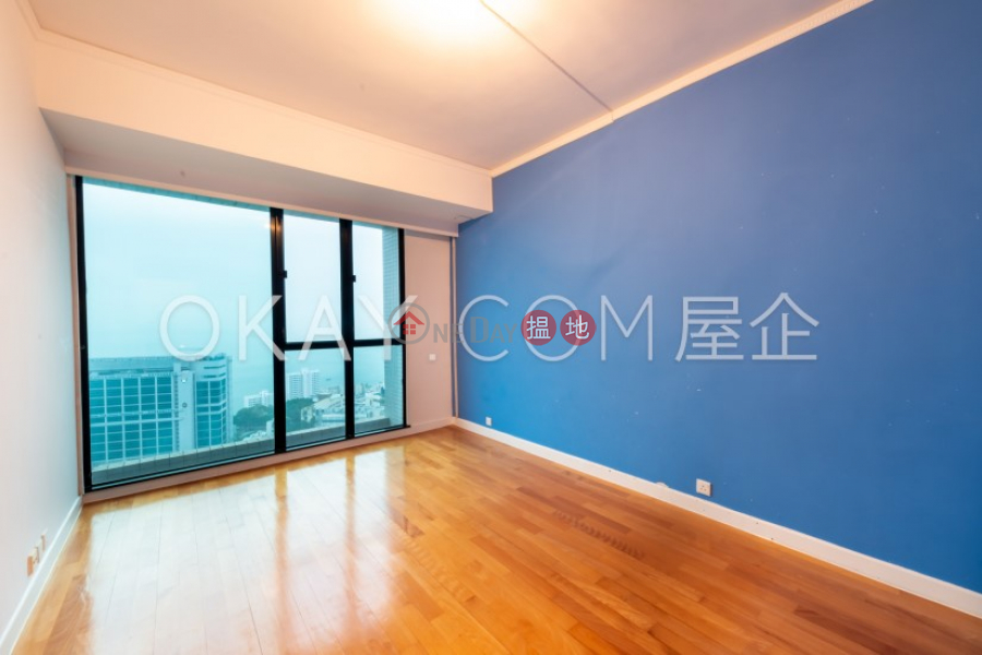 Exquisite 4 bedroom with parking | Rental | Royalton 豪峰 Rental Listings