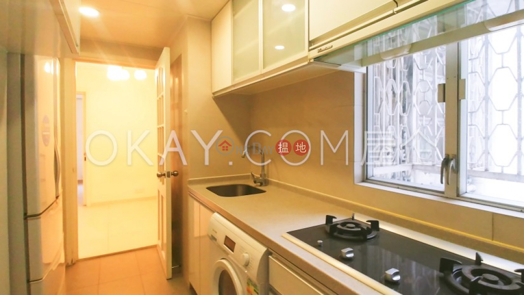 Elegant penthouse with rooftop, balcony | For Sale | Block 4 Phoenix Court 鳳凰閣 4座 Sales Listings